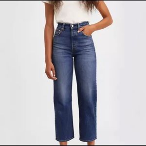 NEW Premium Levis Ribcage Straight